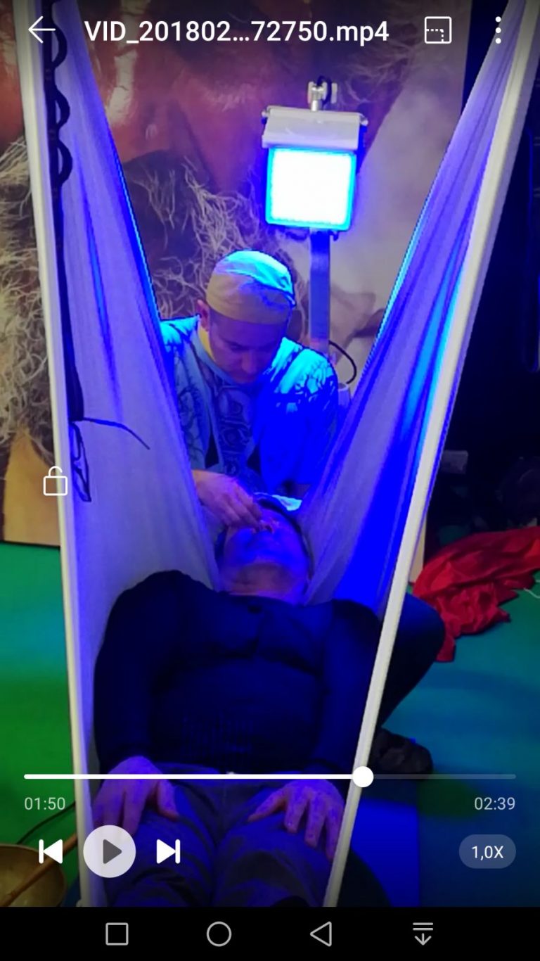 Massaggio biofotonico (trattamento) in amaca Valbonesi /Biophotons in hammock airborne  anti-aging