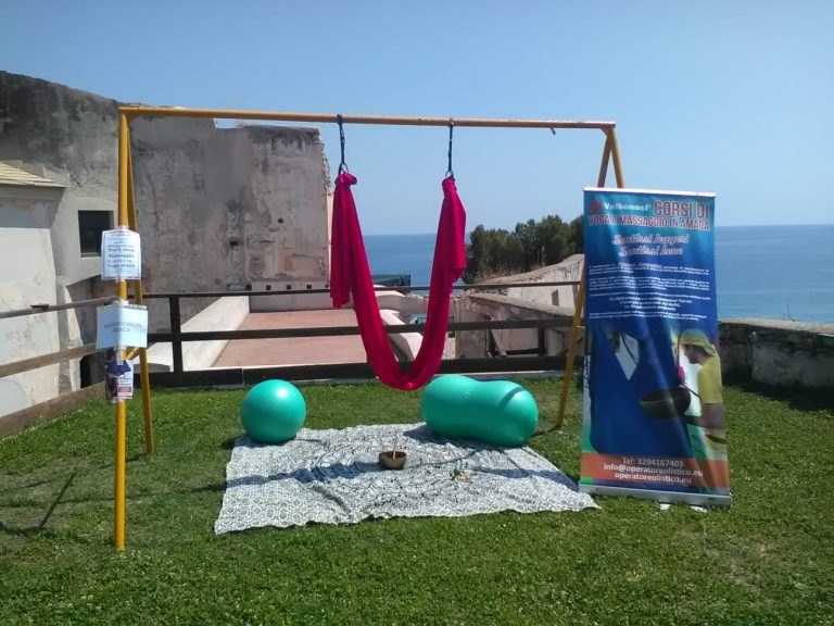 Festival in AMACA a HOLISTC YOGA FESTIVAL di  FORTEZZA CASTEL FRANCO  FINALE LIGURE (SV)